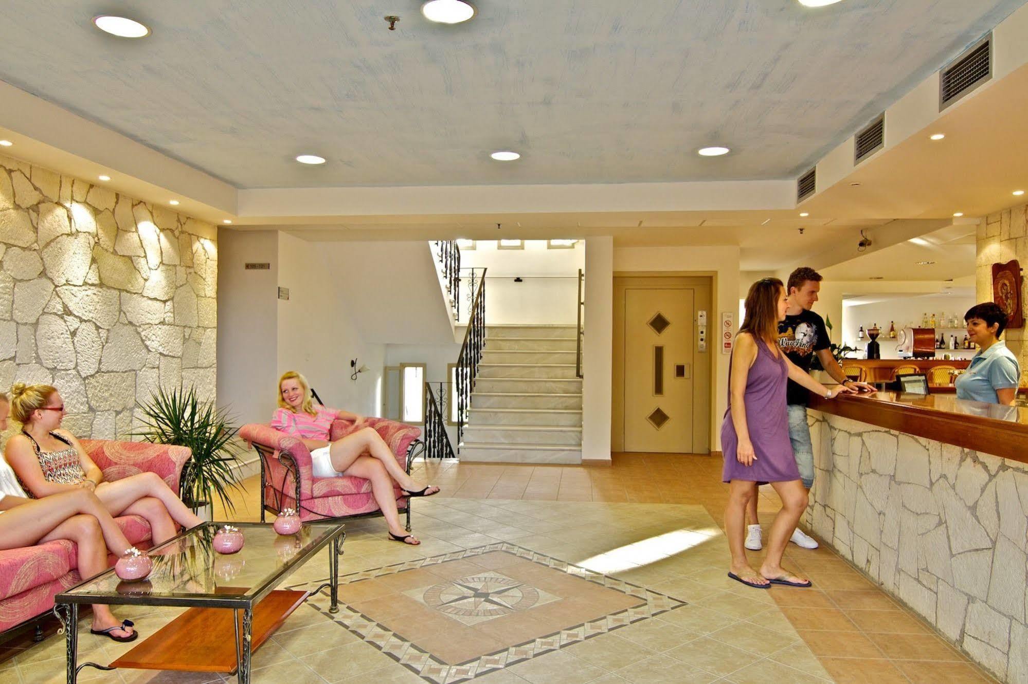 Solimar Ruby Malia  Exterior photo